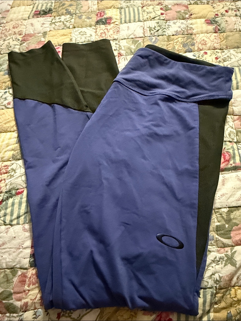 Oakley leggings